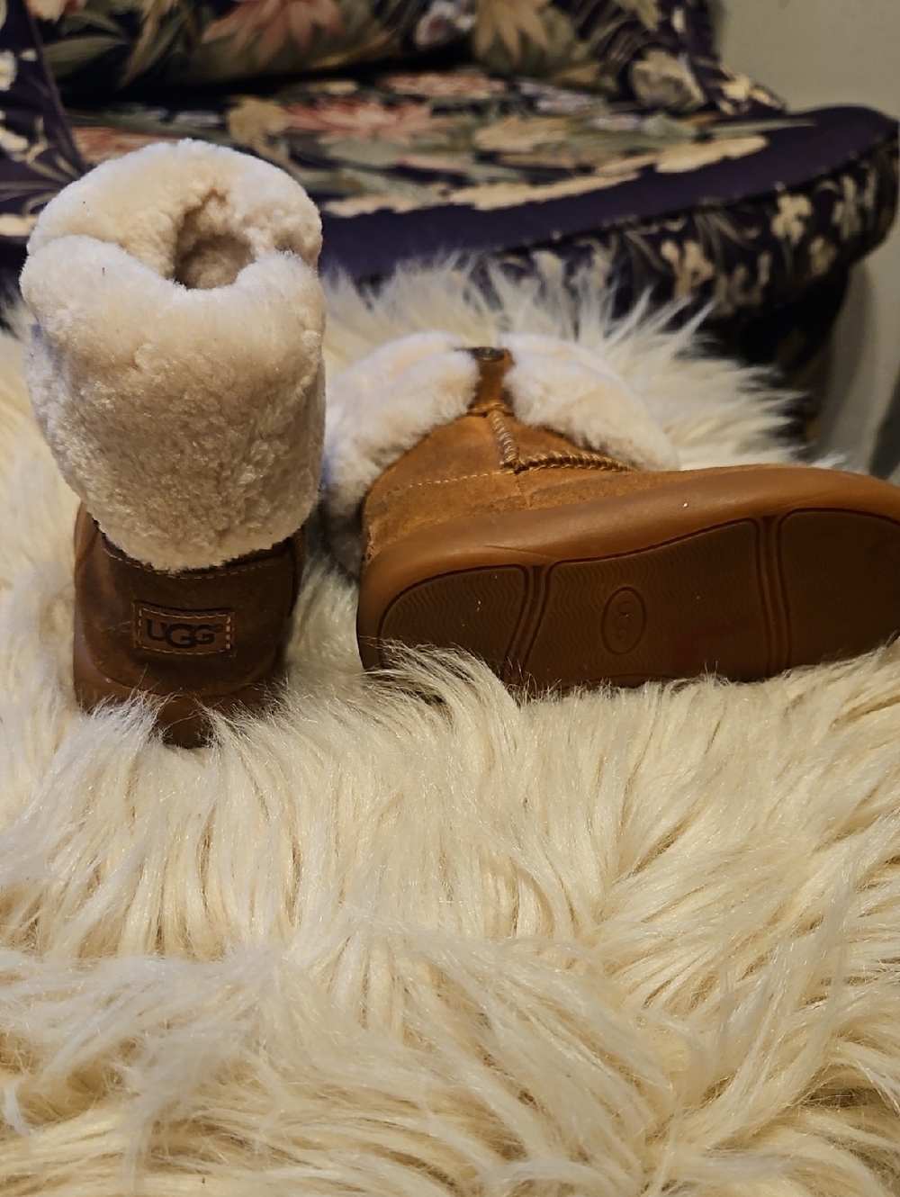 UGG Kids Chestnut Shearling-Lined Ankle Boots